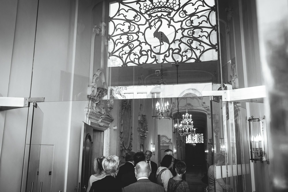 Bruiloft Trouwen in Stadhuis Den Haag